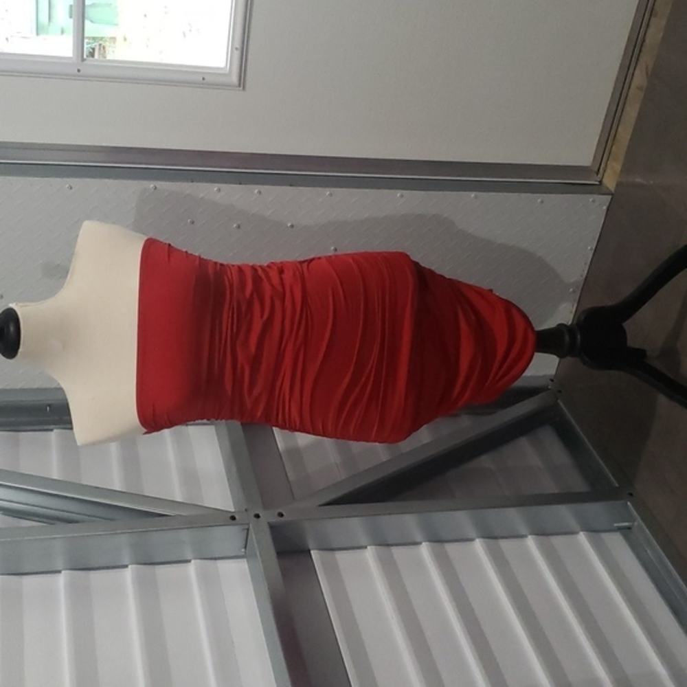 Cute red dress strapless size small‎